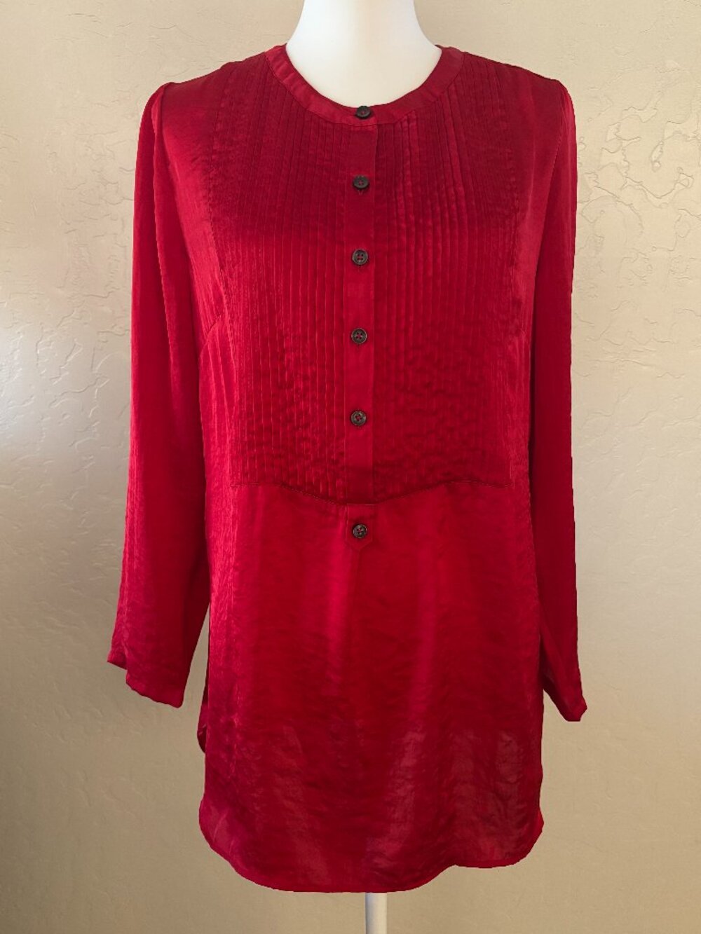Coldwater Creek. Tuxedo-style Tunic. Red.